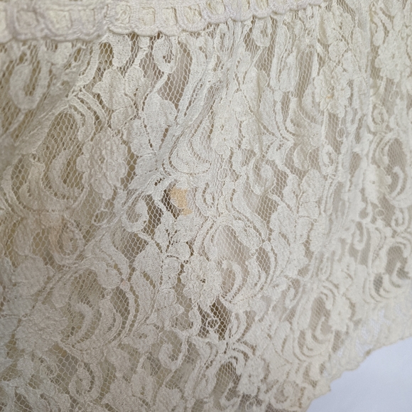 FINAL SALE 🌿LACE IVORY DRESS🌿 - Picture 6 of 7